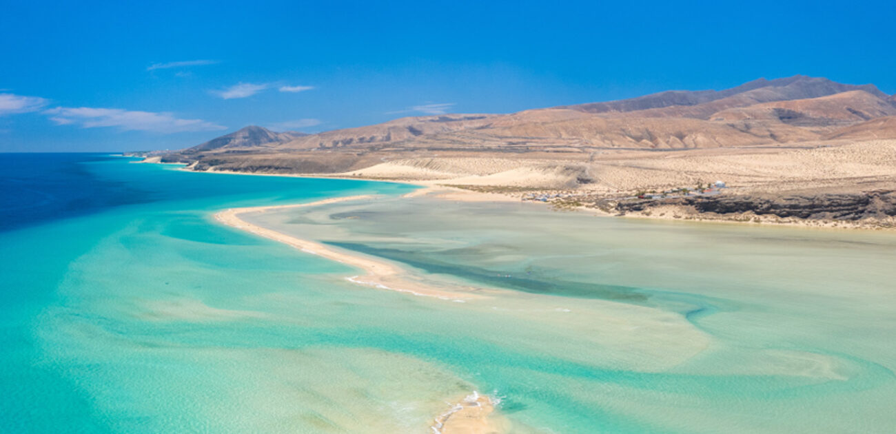 Playa de Sotavento, la spiaggia caraibica modellata dalle maree