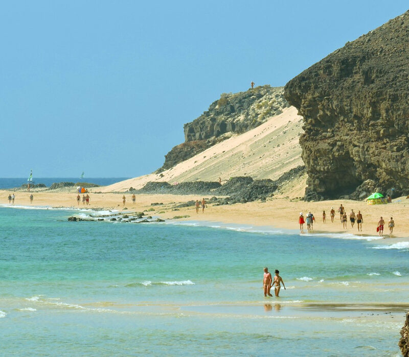 Playa de Mal Nombre, una spiaggia selvaggia dai colori mozzafiato