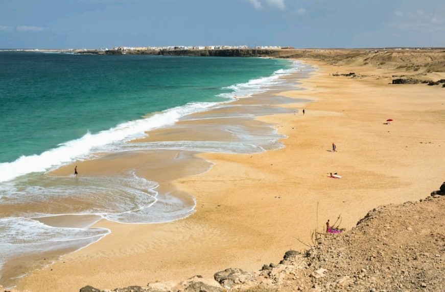 Playa El Aljibe de la Cueva a Fuerteventura