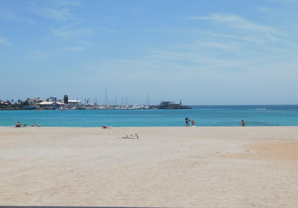 La Guirra Beach una spiaggia per grandi e piccini