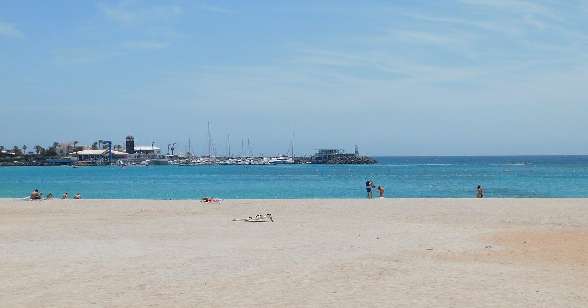 La Guirra Beach una spiaggia per grandi e piccini